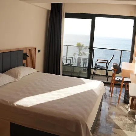 Ciftlique Hotel *